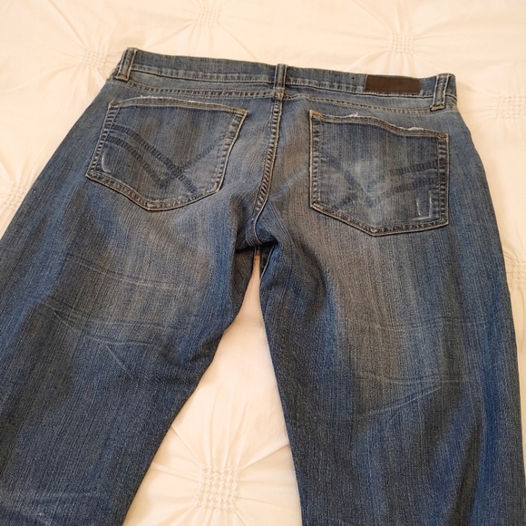 William Rast straight leg medium wash distressed blue jeans. Size 34 - Picture 2 of 9